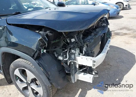 2020 Jeep Compass Latitude 4X4 from USA, damaged, VIN 3C4NJDBBXLT256632